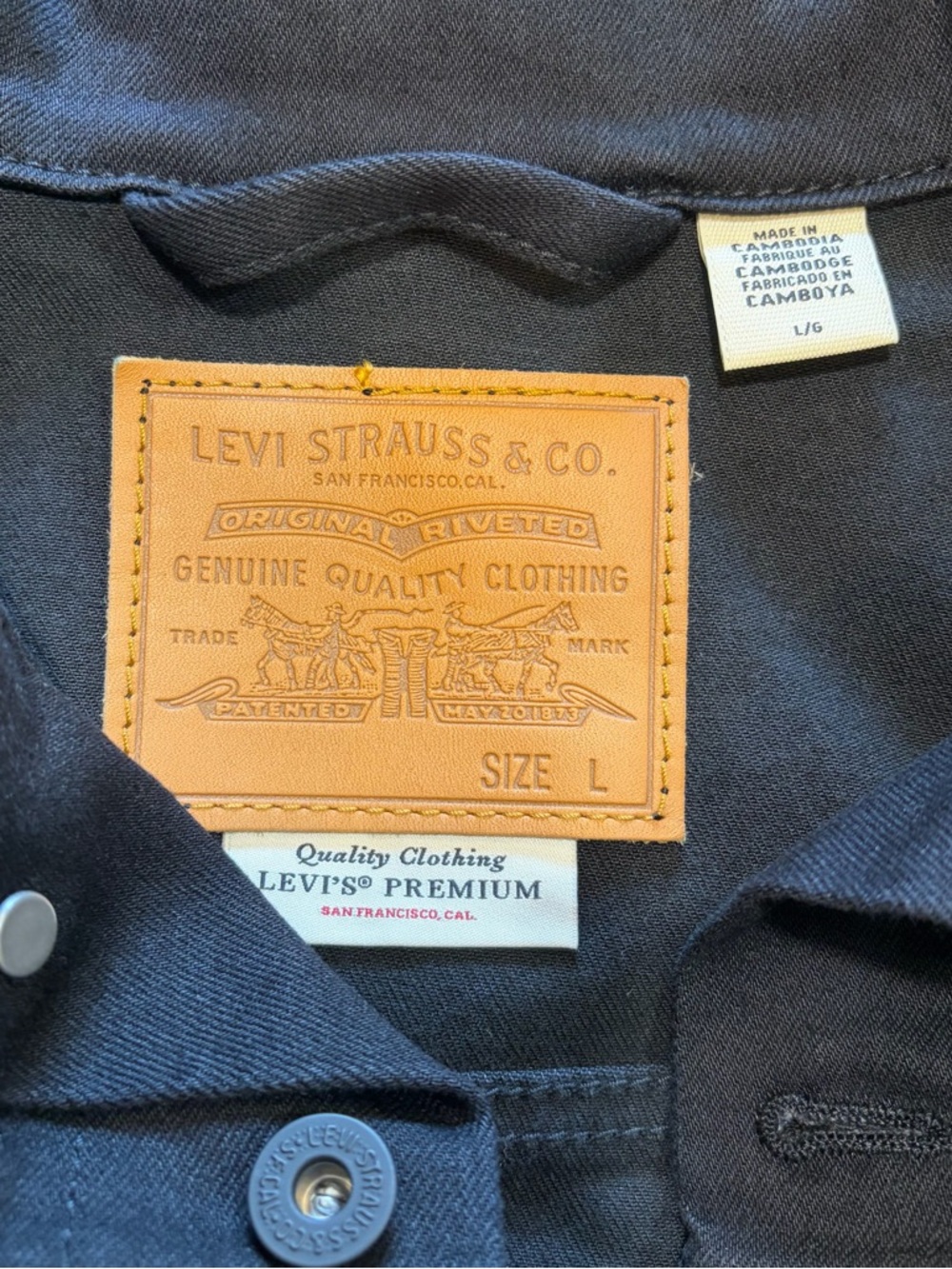 Levi’s Custom “A Trip To The Moon” Black Jean Button Down Jacket With Patch - Picture 4 of 4